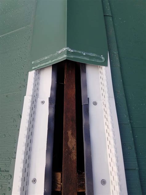 ridge vent for steel roof